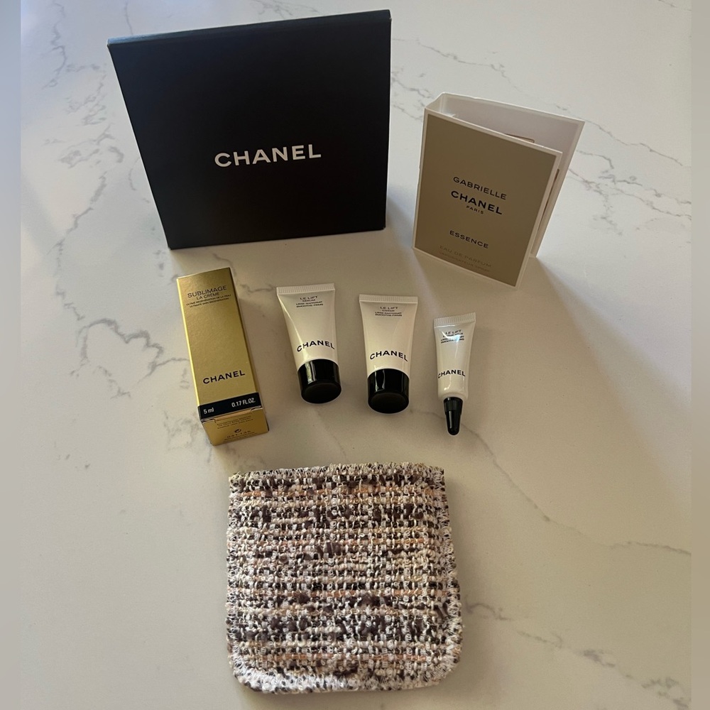 CHANEL Travel/Trial Set